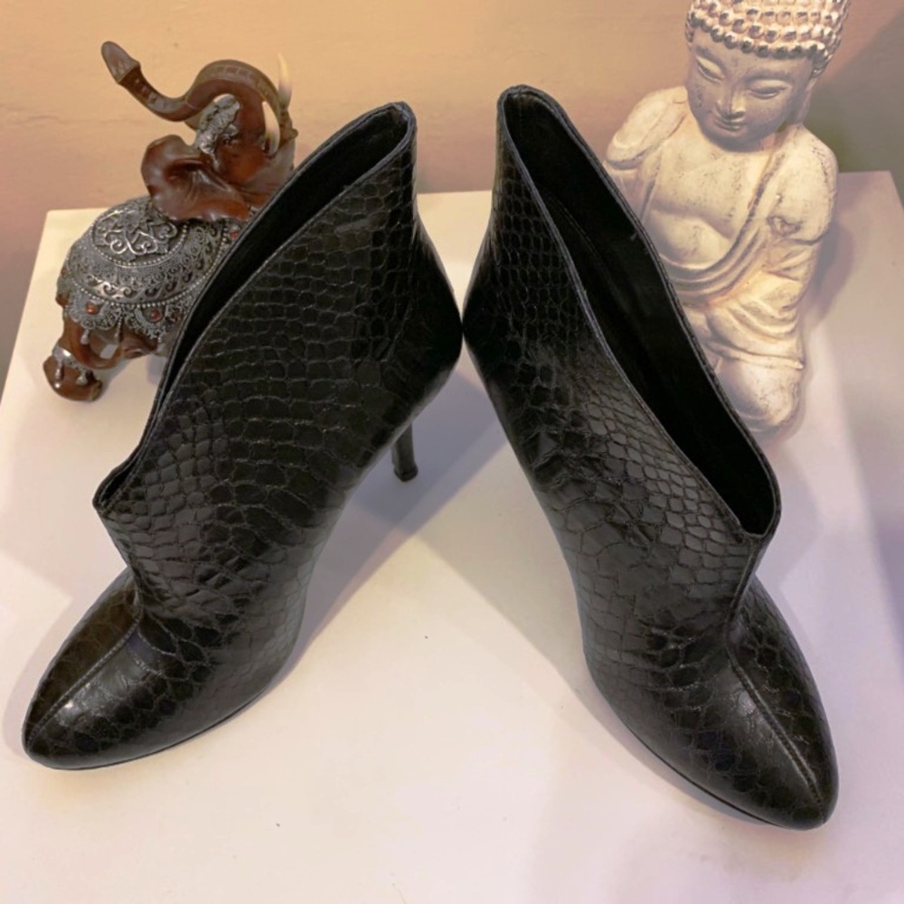 Vince Camuto Caden Heeled Booties